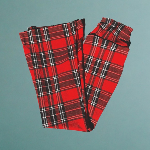 💥 2 for 15….. Red Plaid Pants - Picture 4 of 5
